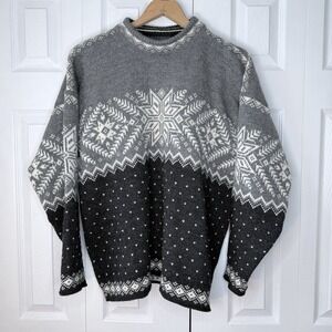 DALE OF NORWAY Gray Wool Snowflakes Knit Ski Sweater Size LARGE NEW